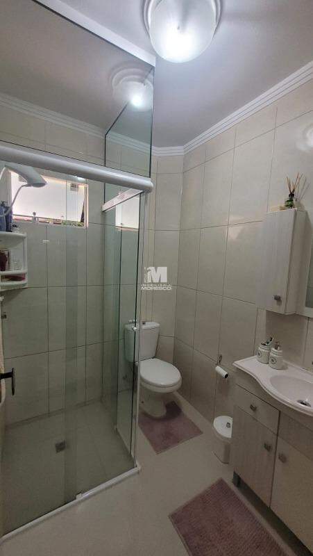 Casa à venda no bairro Centro: 