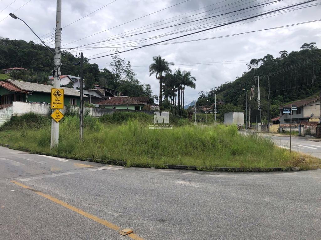 Terreno à venda no bairro São Pedro: 