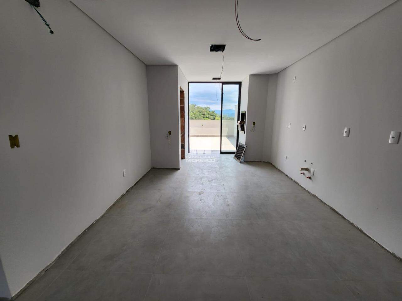 Apartamento à venda no bairro Azambuja: 