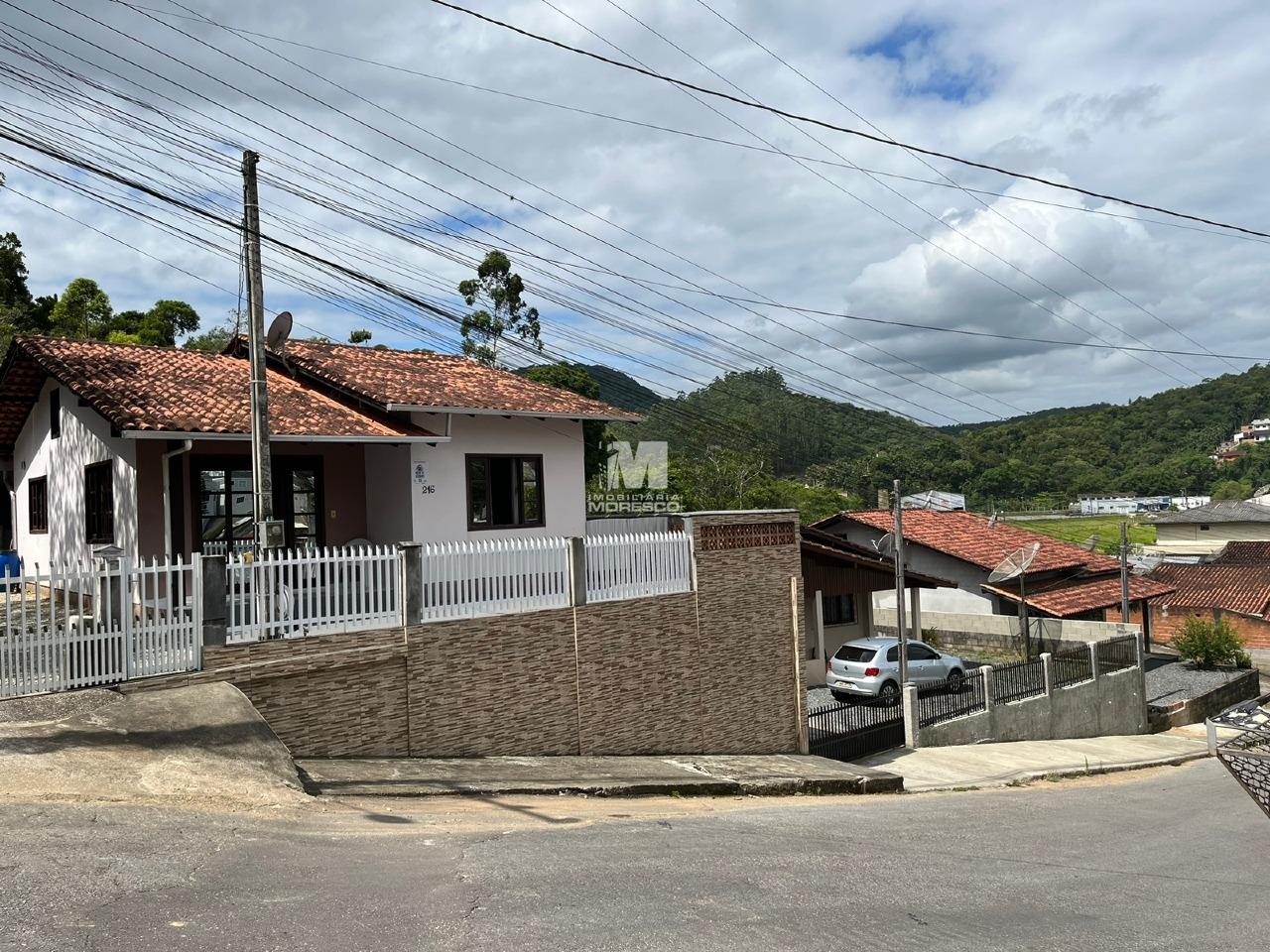 Casa à venda no bairro Limeira Baixa: 