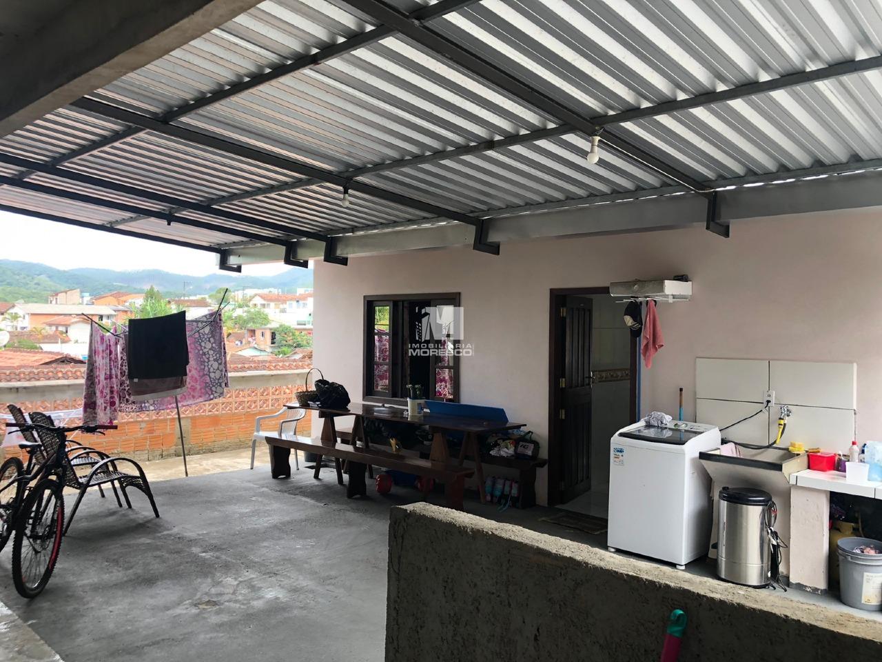 Casa à venda no bairro Limeira Baixa: 