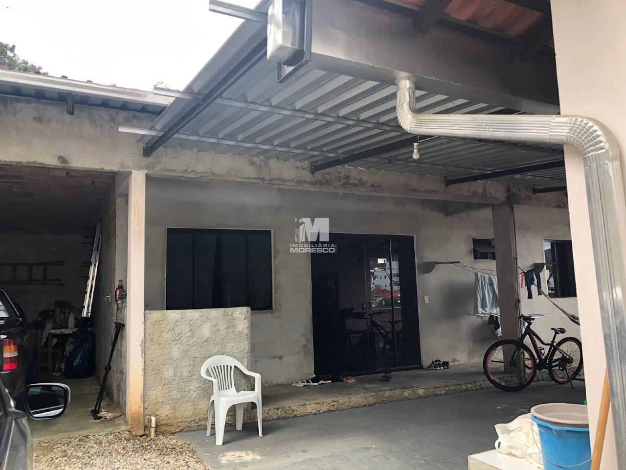 Casa à venda no bairro Limeira Baixa: 