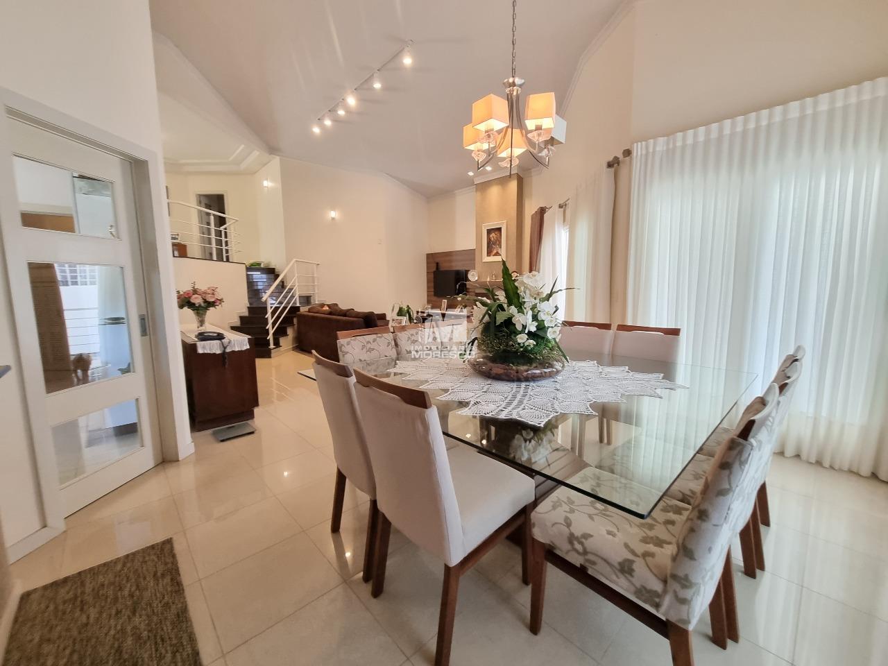 Casa à venda no bairro Centro I: 