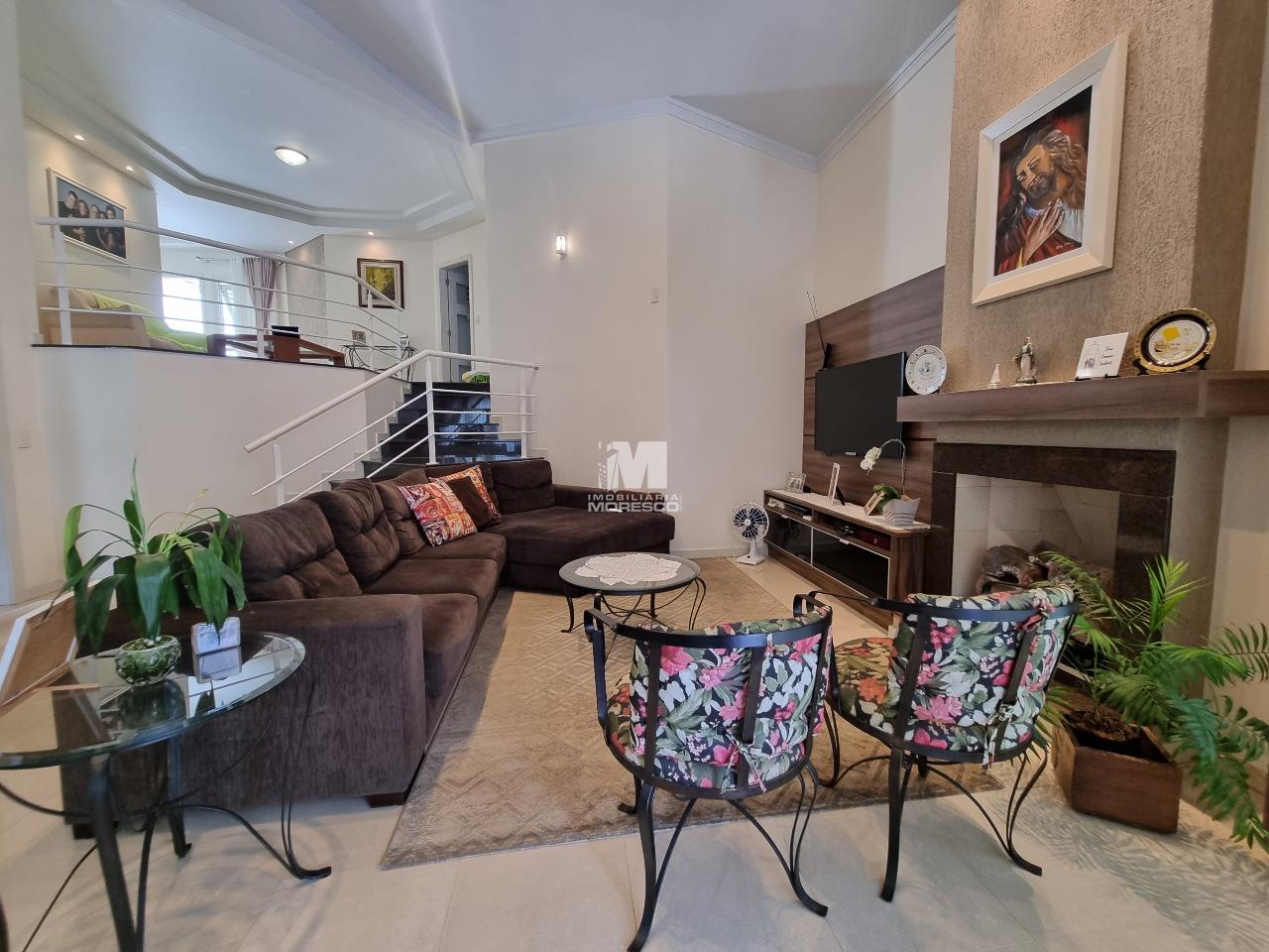 Casa à venda no bairro Centro I: 