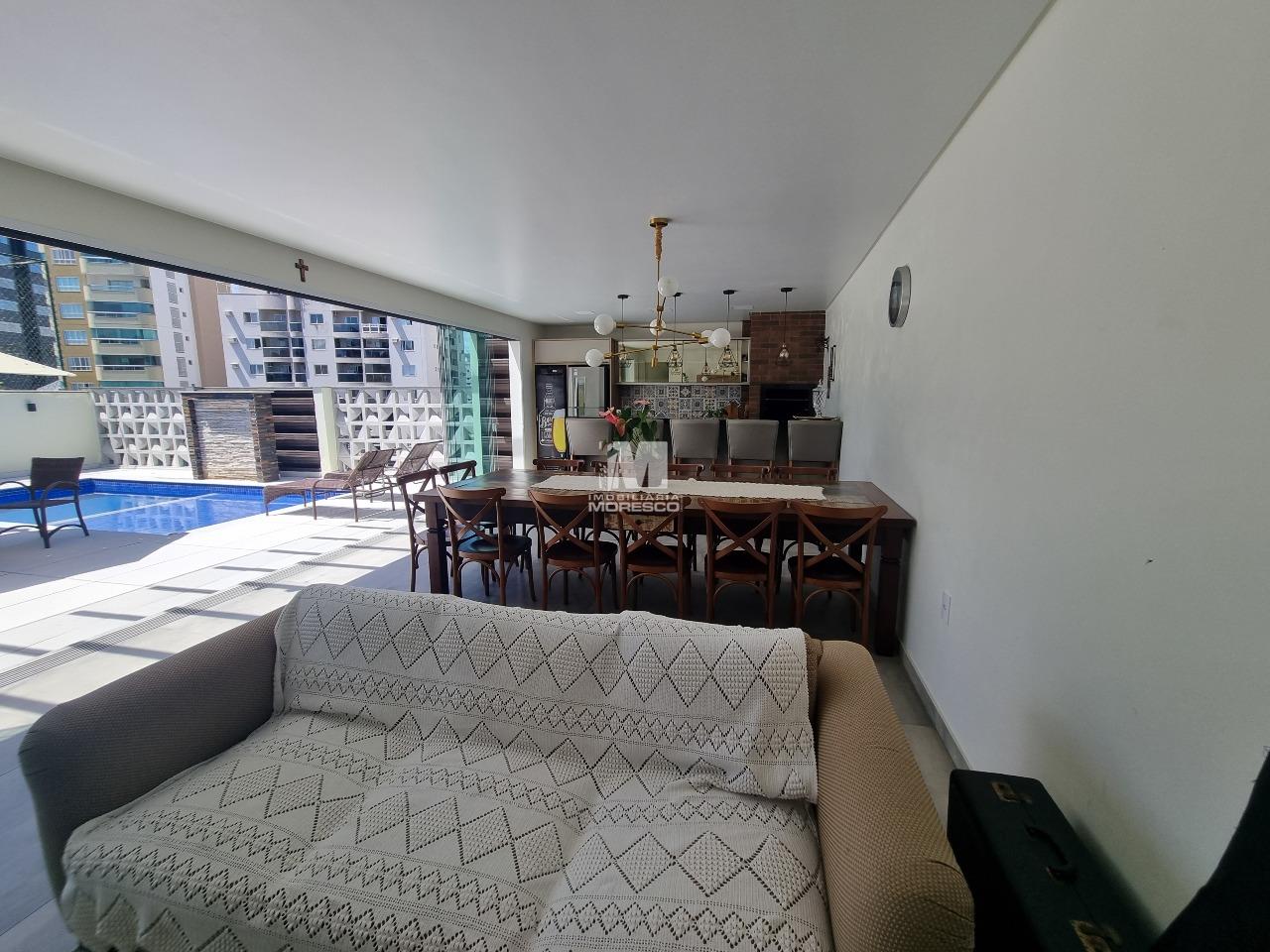 Casa à venda no bairro Centro I: 