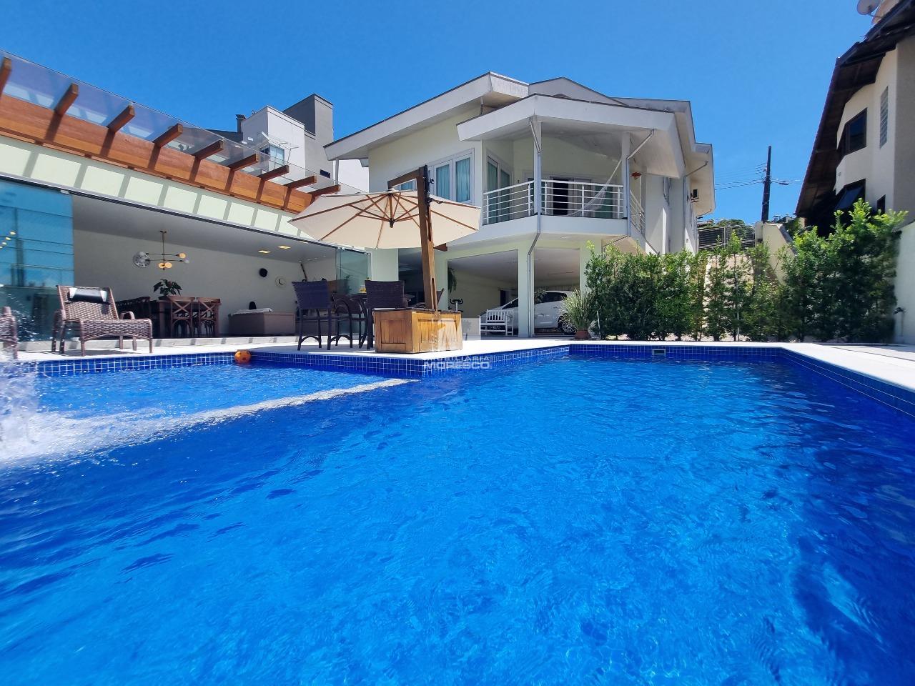 Casa à venda no bairro Centro I: 