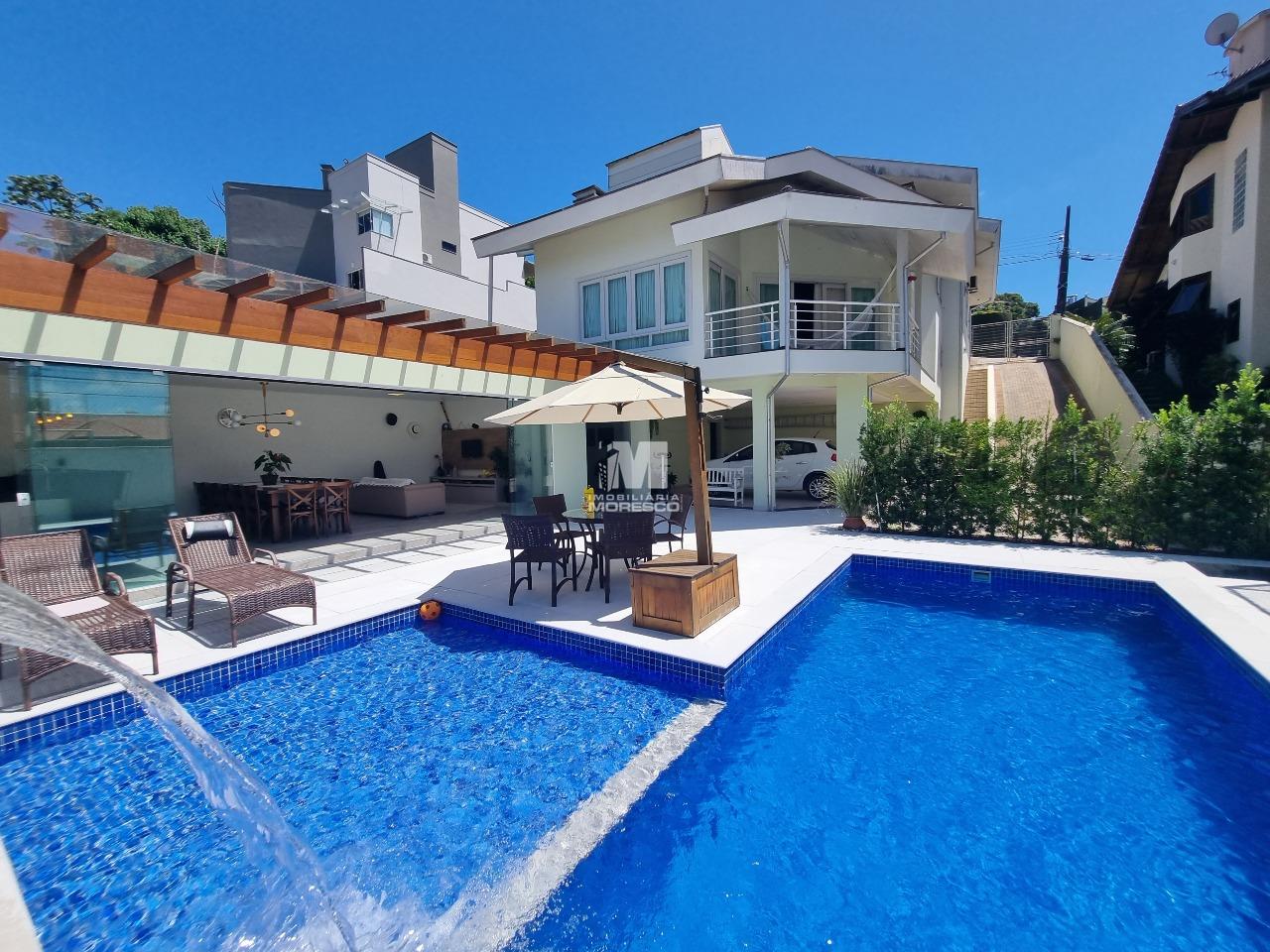 Casa à venda no bairro Centro I: 