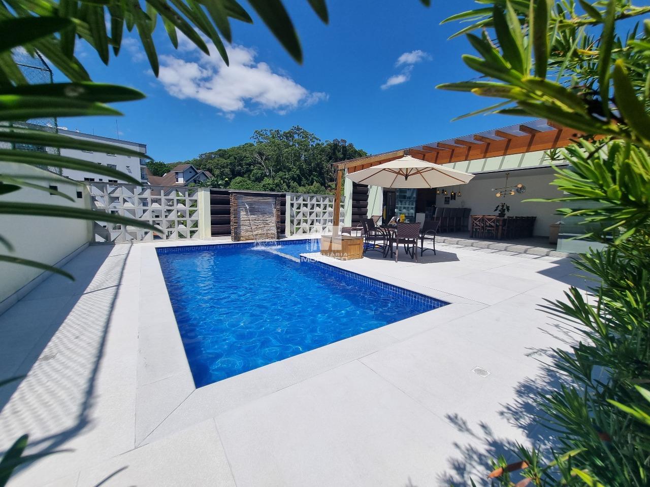 Casa à venda no bairro Centro I: 