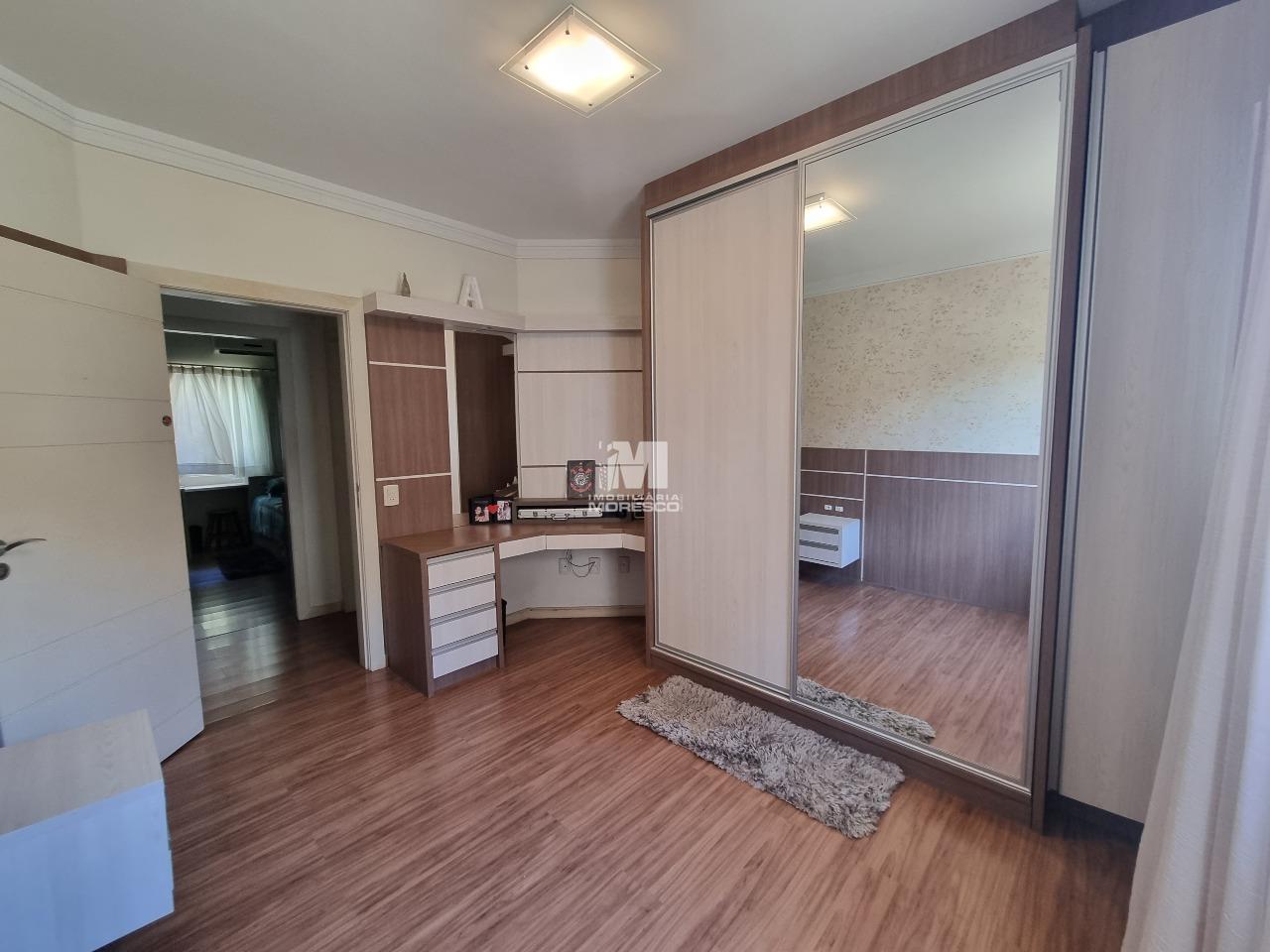 Casa à venda no bairro Centro I: 