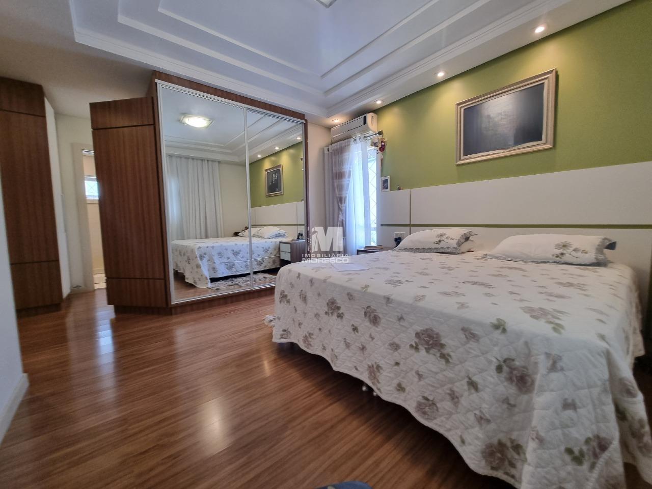 Casa à venda no bairro Centro I: 