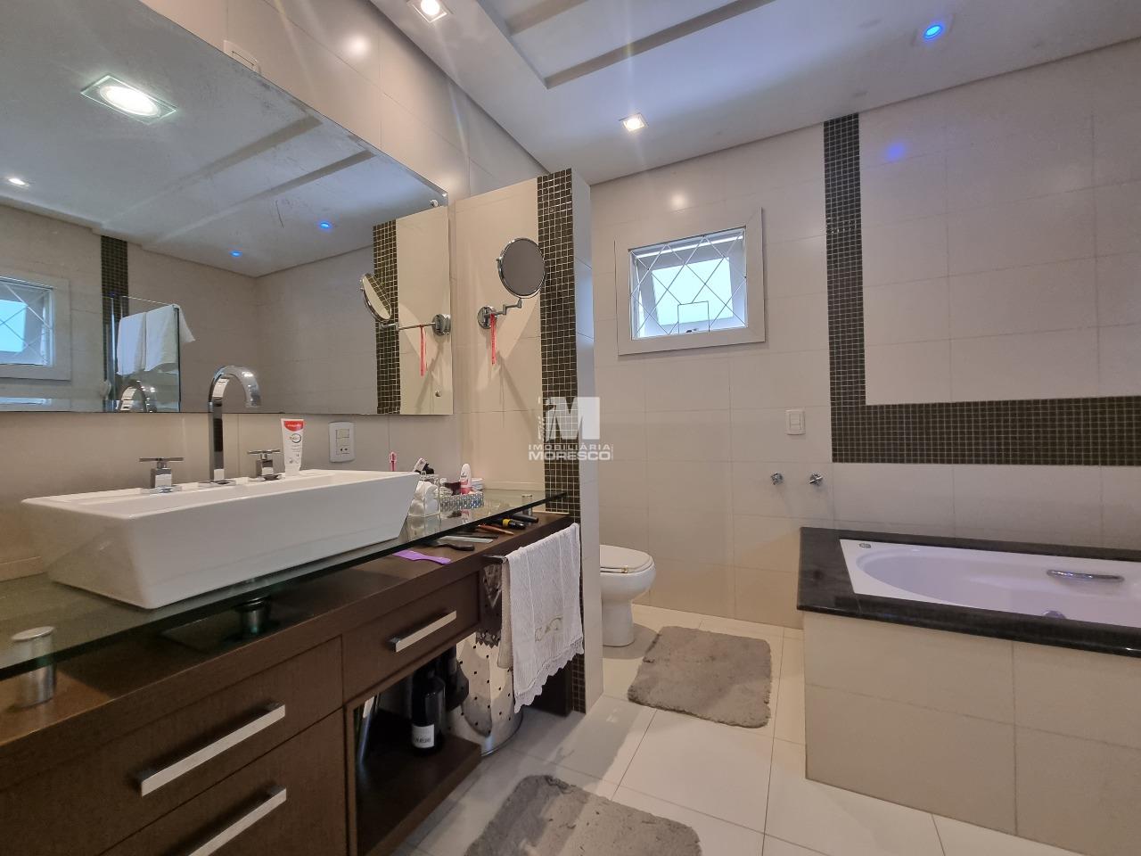 Casa à venda no bairro Centro I: 