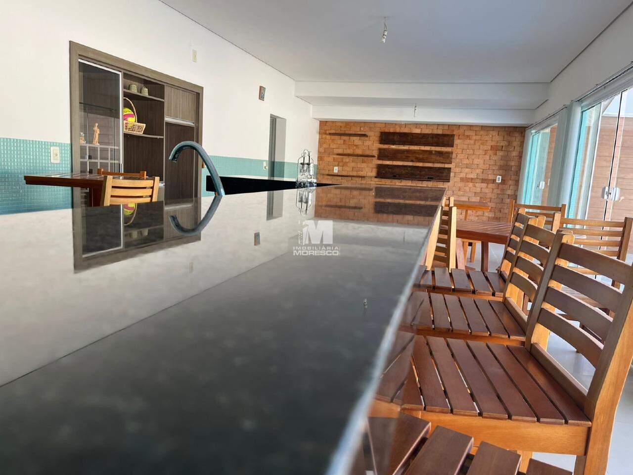 Casa à venda no bairro Jardim Maluche: Area de festas 