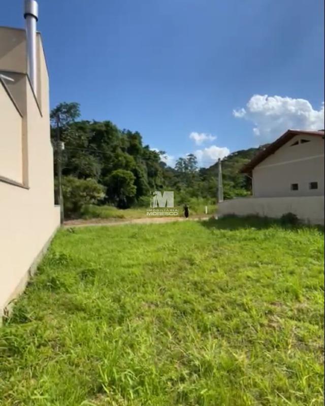 Terreno à venda no bairro Souza Cruz: 