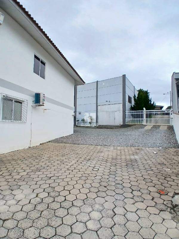 Galpão para aluguel no bairro Centro: