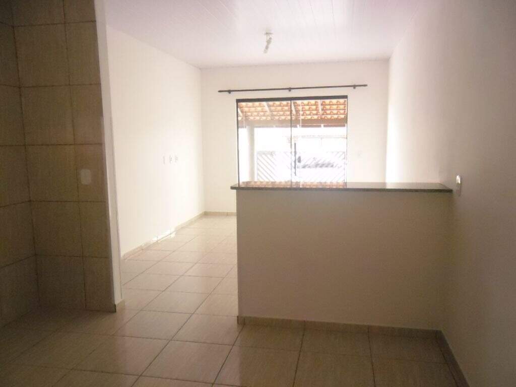 Casa para aluguel no bairro Centro: 