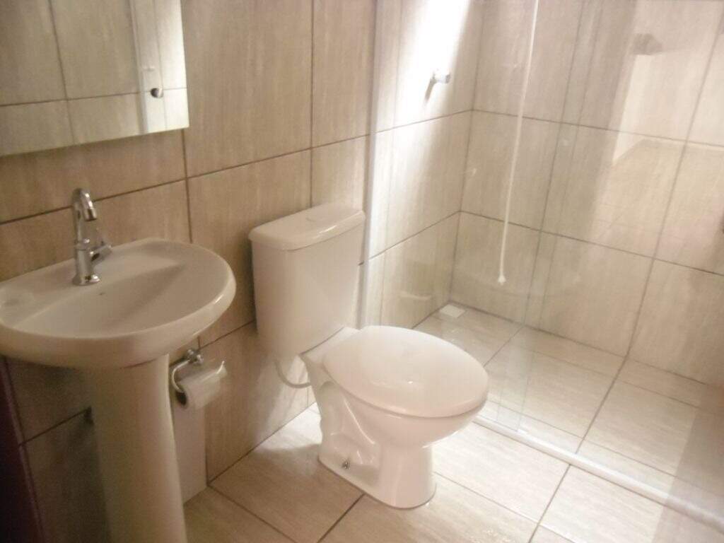 Casa para aluguel no bairro Centro: 