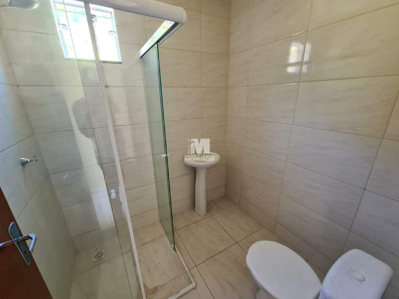 Apartamento para aluguel no bairro Bateas: 