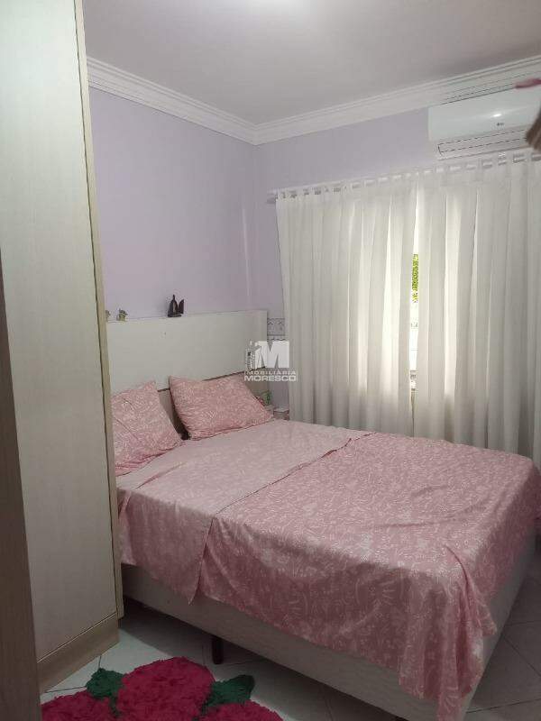 Casa à venda no bairro São Pedro: 