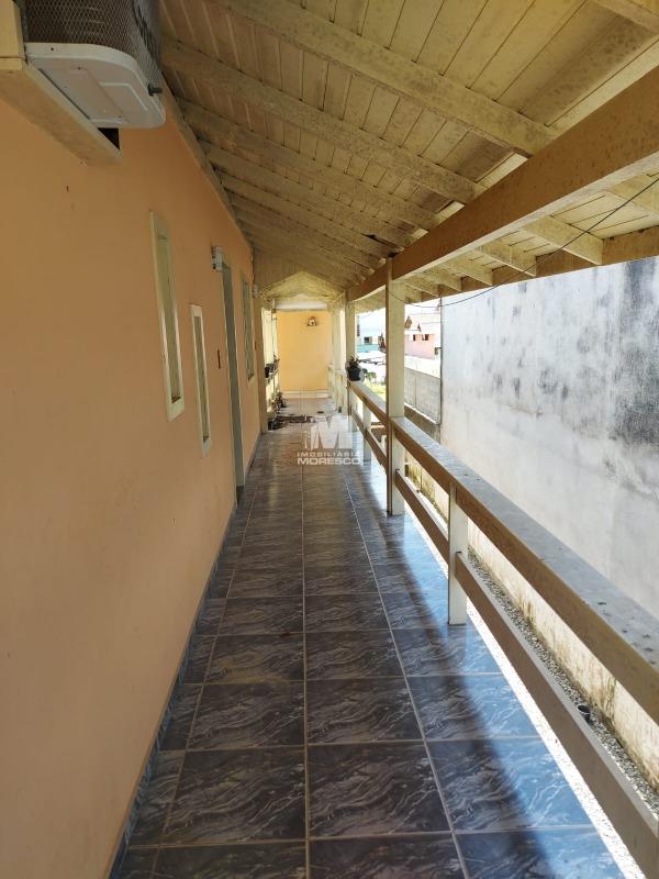 Casa à venda no bairro Guarani: 