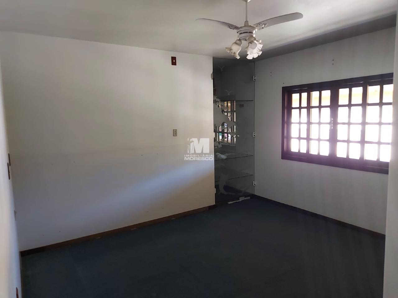 Casa à venda no bairro Guarani: 