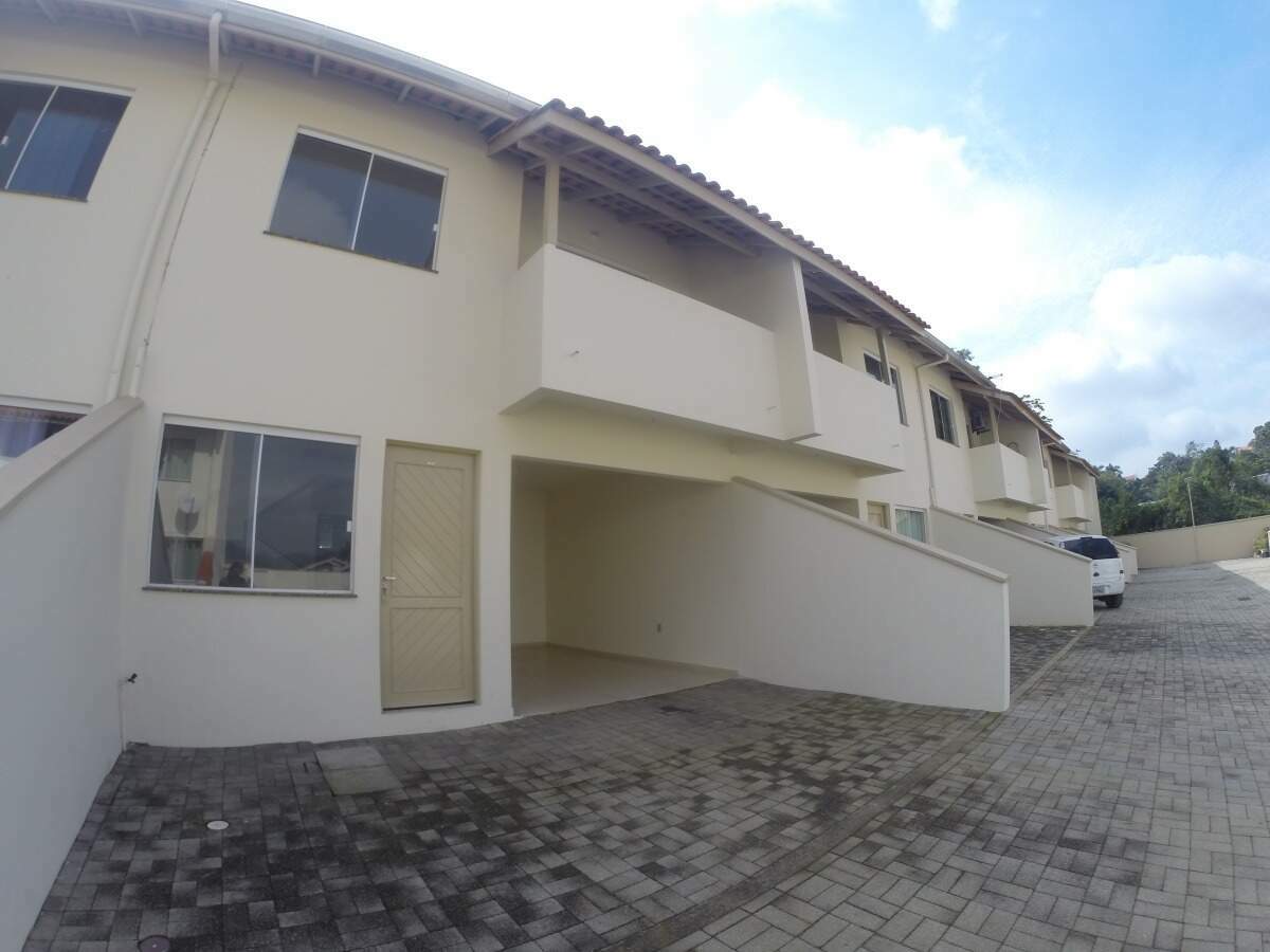 Casa para aluguel no bairro Jardim Maluche: 
