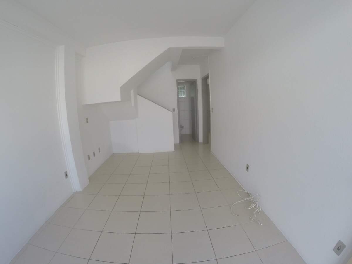 Casa para aluguel no bairro Jardim Maluche: