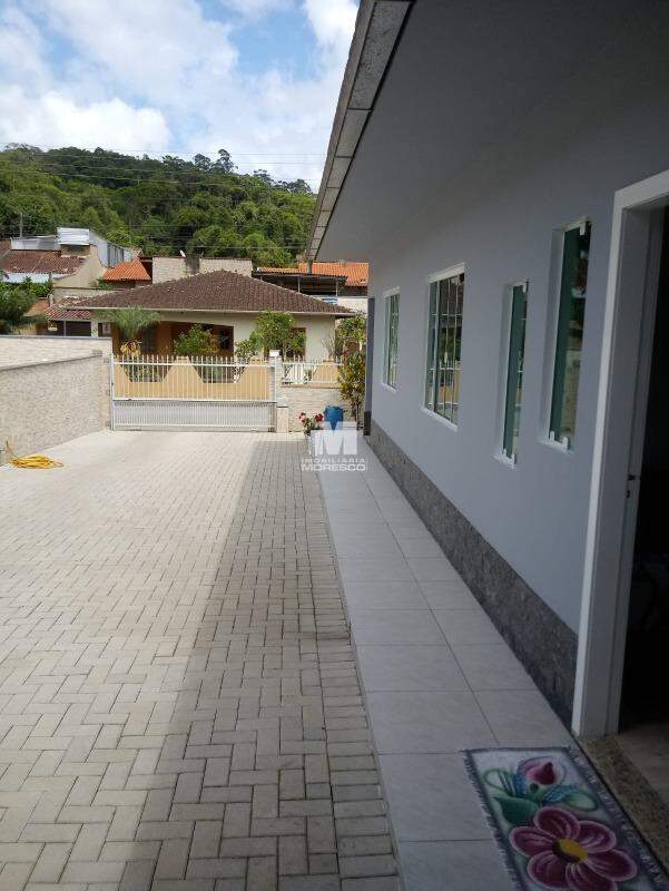 Casa à venda no bairro Bateas: