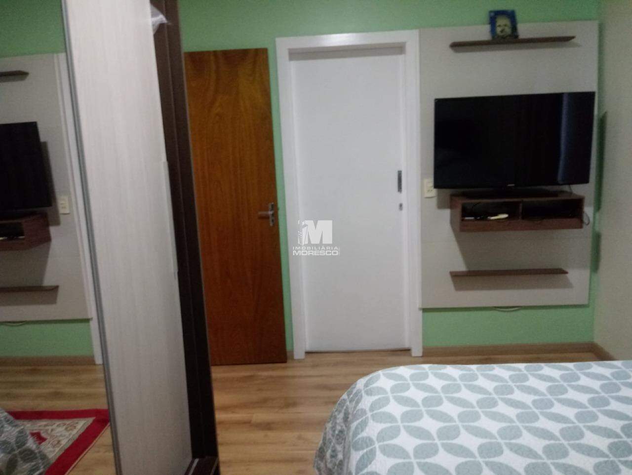 Casa à venda no bairro Bateas: