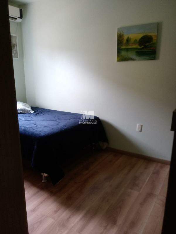 Casa à venda no bairro Bateas: