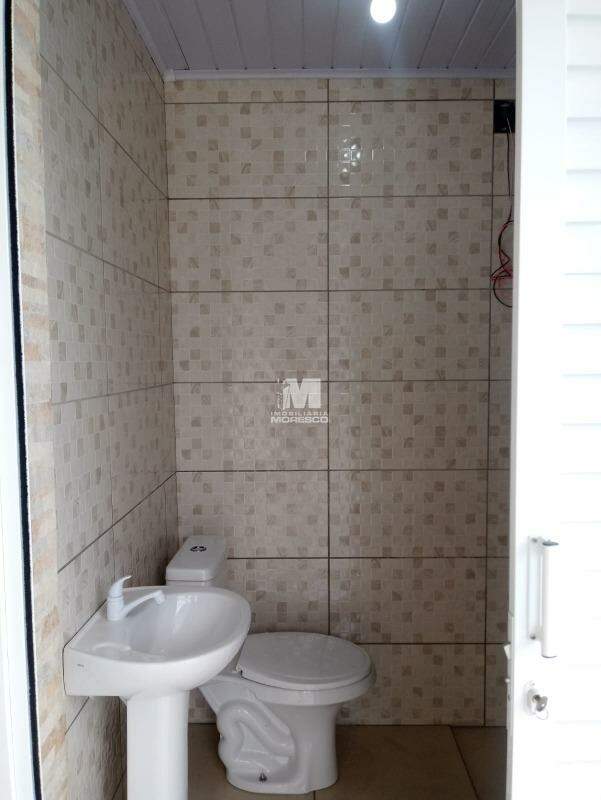 Casa à venda no bairro Bateas: