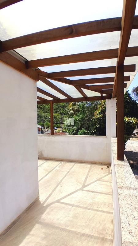 Casa para aluguel no bairro Azambuja: 