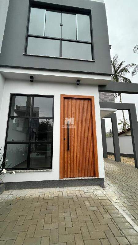 Casa à venda no bairro Centro: