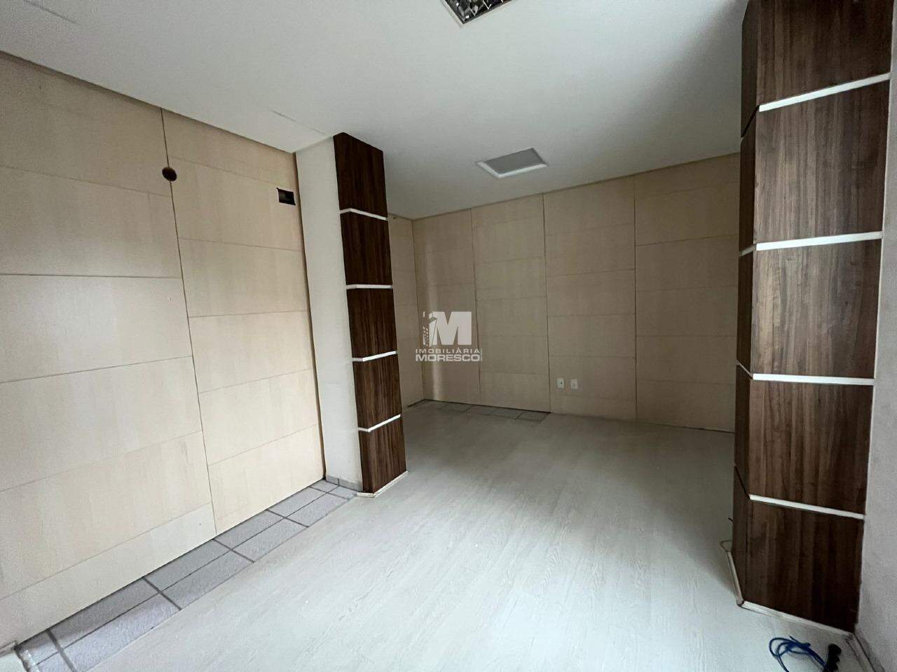 Sala Comercial à venda no bairro Centro I: 