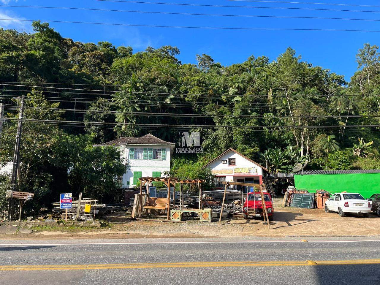 Terreno à venda no bairro Primeiro de Maio:
