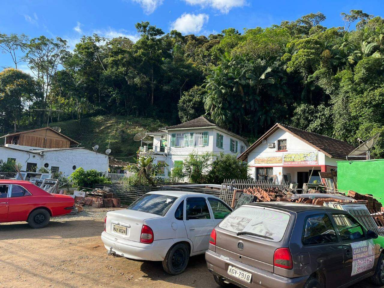 Terreno à venda no bairro Primeiro de Maio: