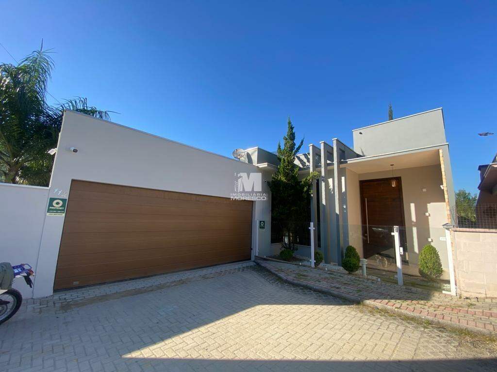 Casa de 3 quartos, 250m² no bairro Dom Joaquim, em Brusque | Eu Corretor