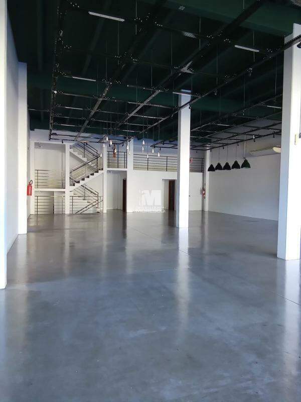 Galpão / Depósito / Armazém de 690m² no bairro Nova Brasília, em Brusque | Eu Corretor