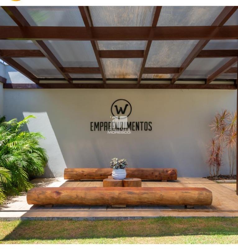 Terreno à venda no bairro Bateas: 