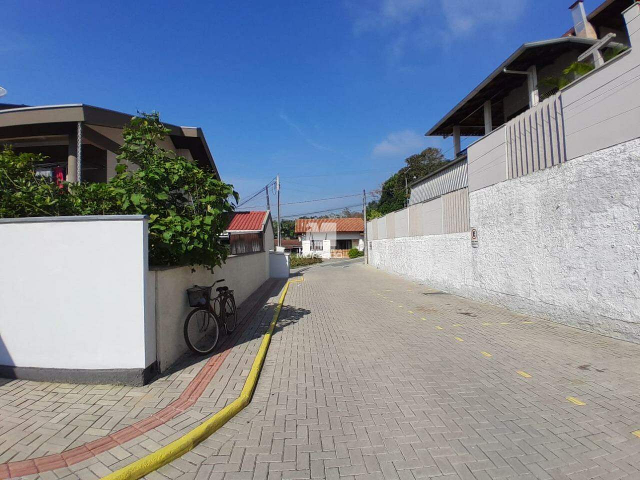 Casa para aluguel no bairro Dom Joaquim: 