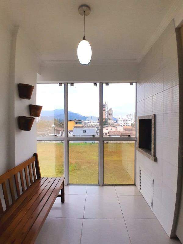 Apartamento para aluguel no bairro Santa Terezinha: 