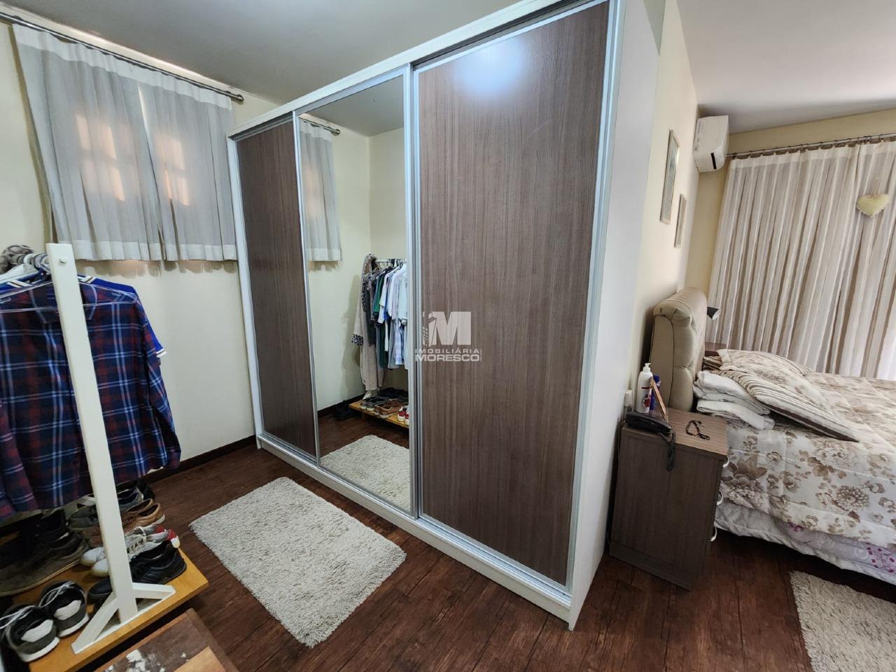 Casa à venda no bairro Guarani: 