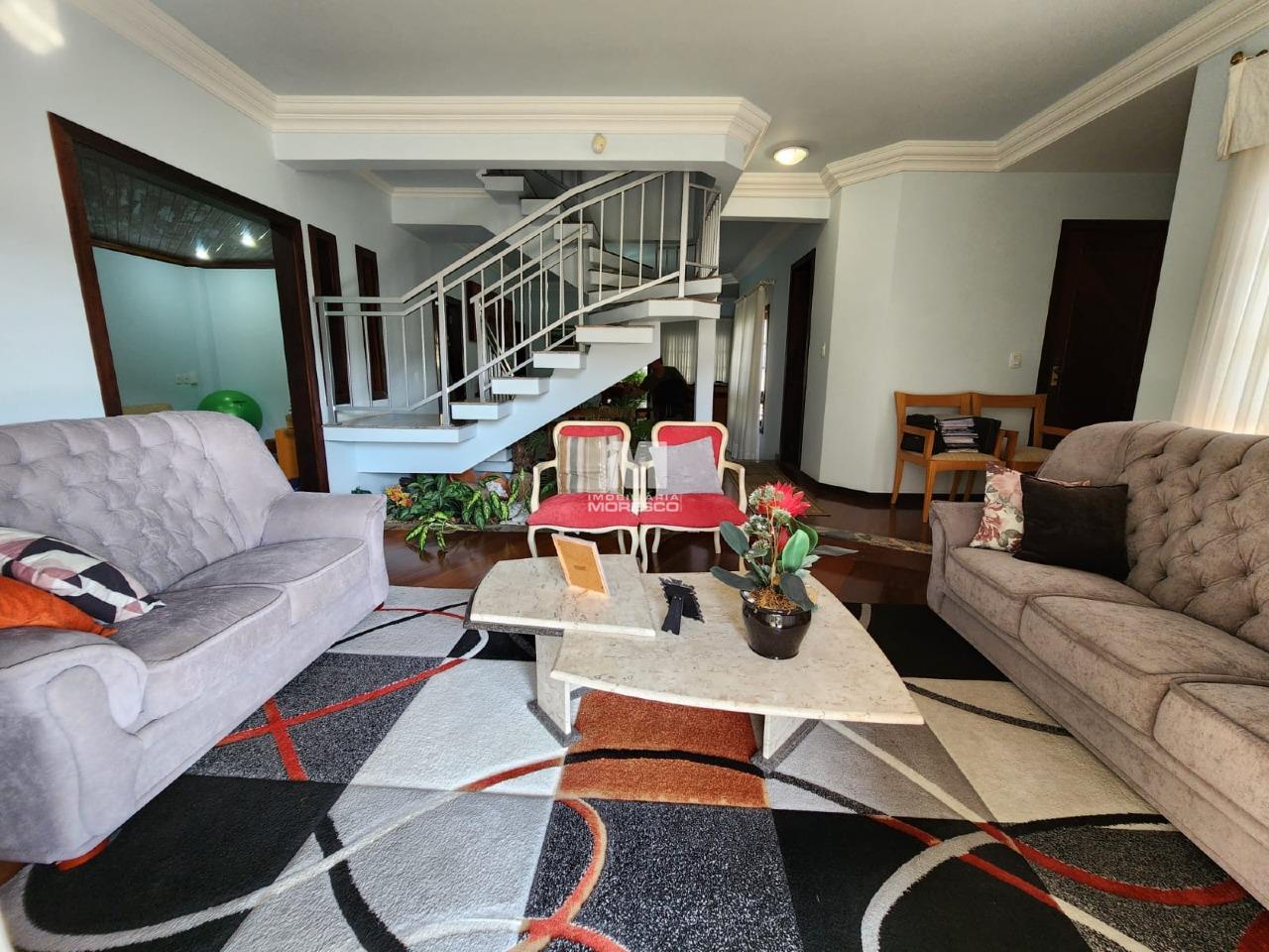 Casa à venda no bairro Guarani: 