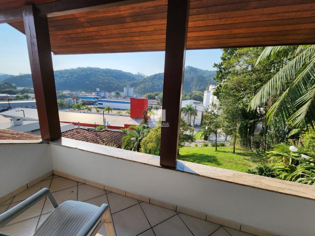 Casa à venda no bairro Guarani: 