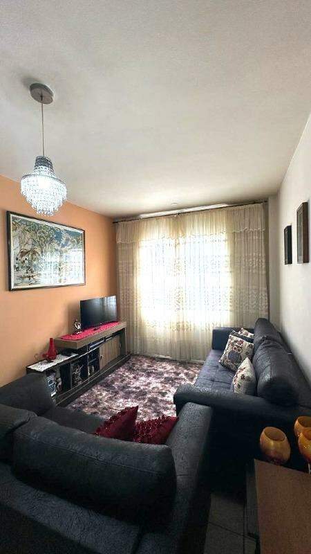 Apartamento à venda no bairro Centro I: