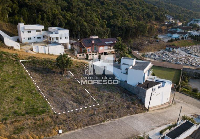 Terreno à venda no bairro Guarani: 
