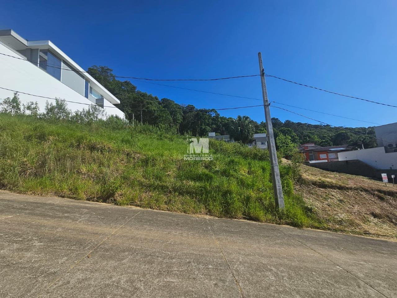 Terreno à venda no bairro Guarani: 