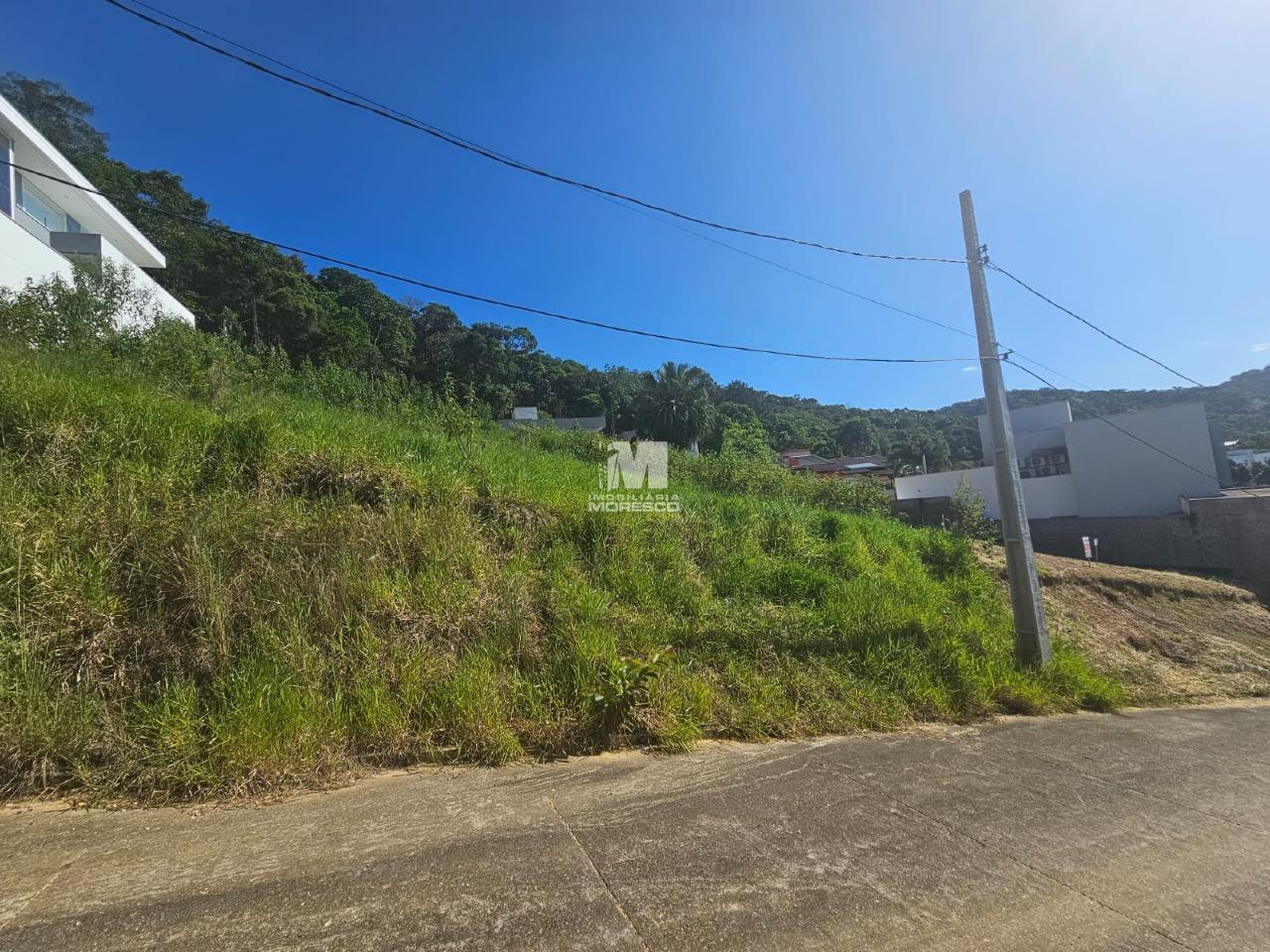 Terreno à venda no bairro Guarani: 