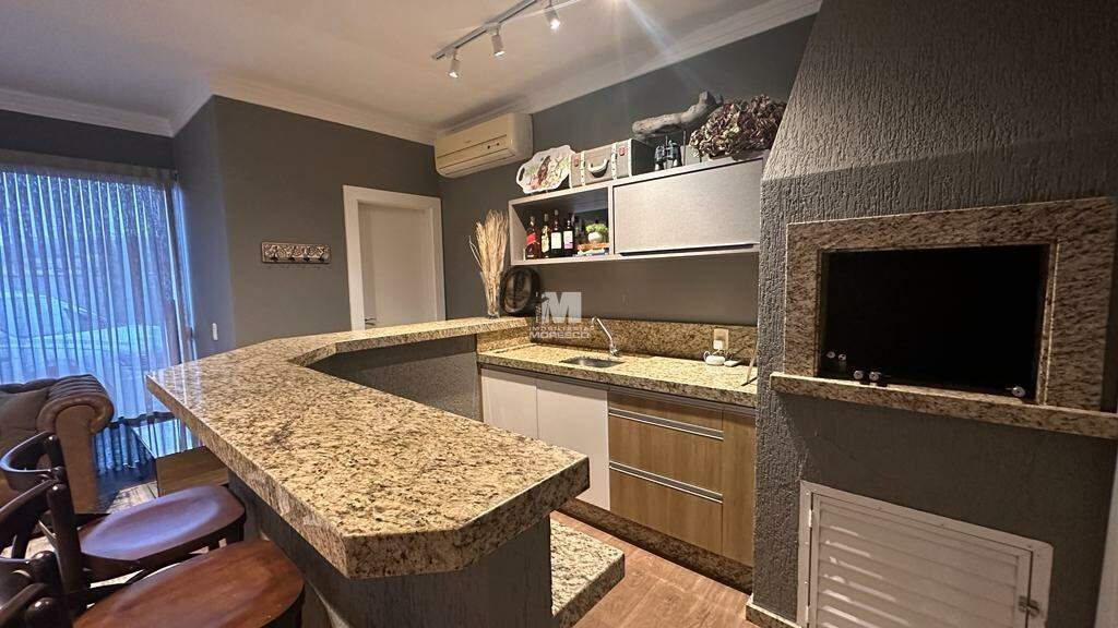 Casa à venda no bairro Centro: 