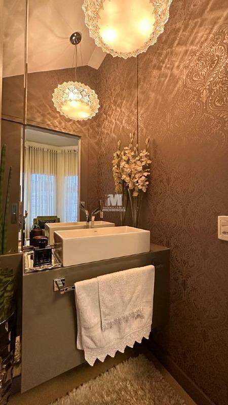 Casa à venda no bairro Centro: 