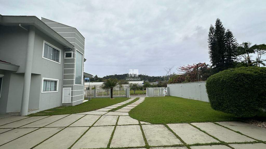 Casa à venda no bairro Centro: 